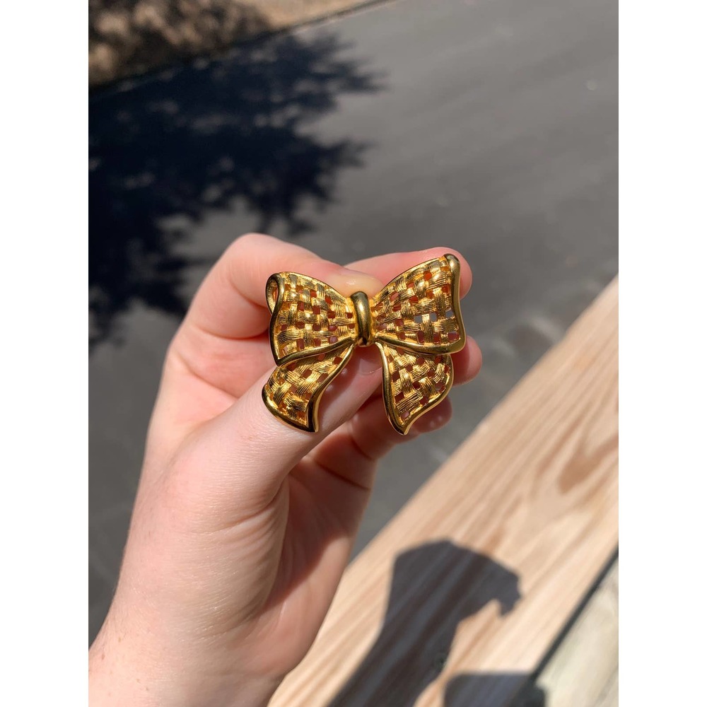 Vintage Gold Bow Brooch | Bow Jewelry Pin